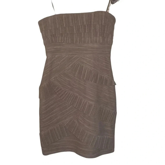 NWOT BCBGMAXAZRIA Tulle Ruffled Pleated Dress 💜 - Picture 3 of 7